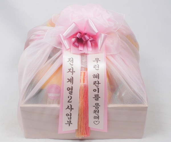 츮**̸
